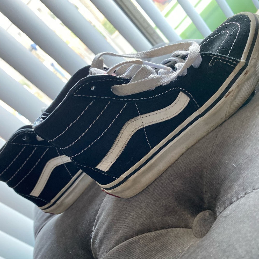 Classic Black & White VANS